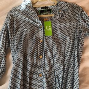C Woder button down
